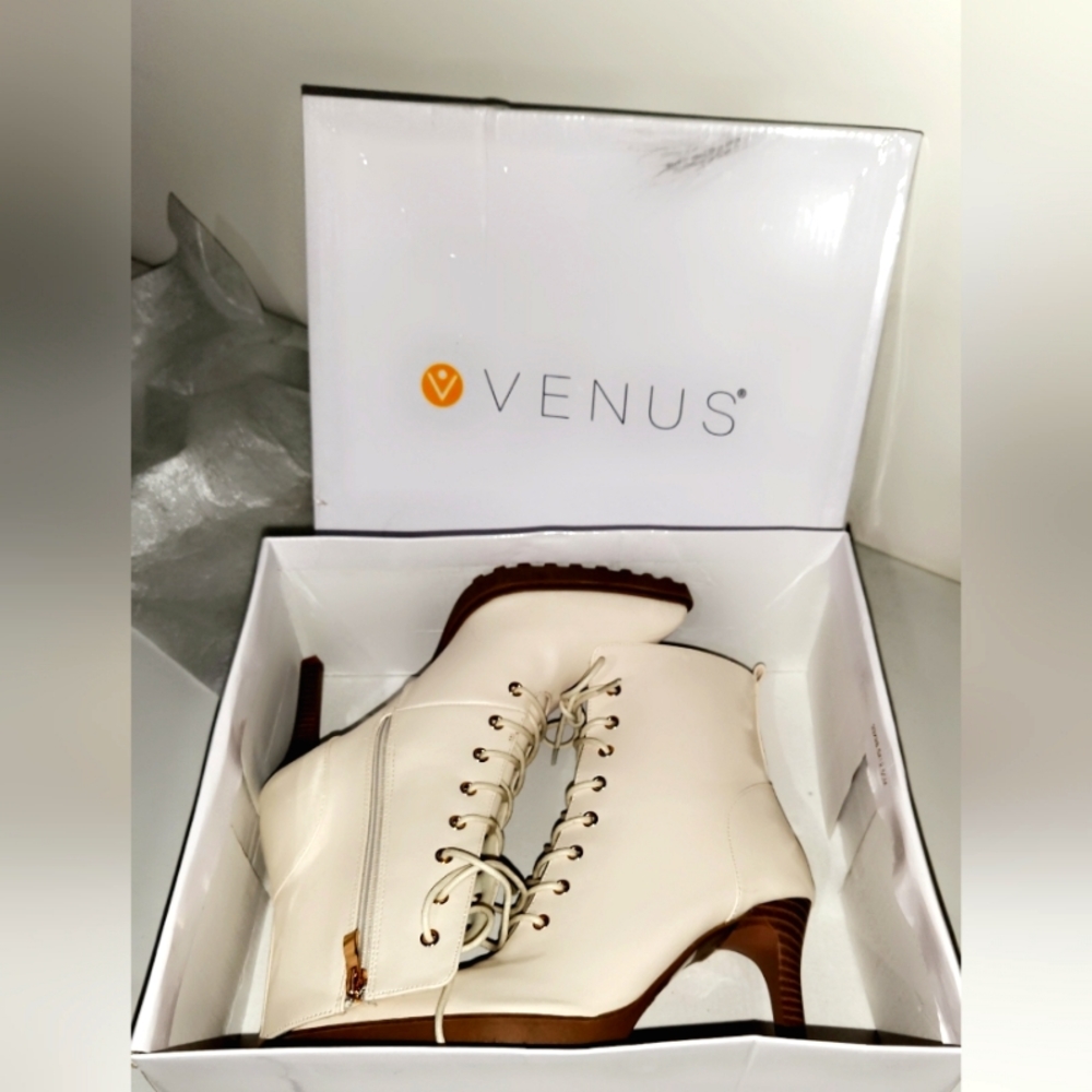 Pointy Toe Lace-Up Booties by VENUS